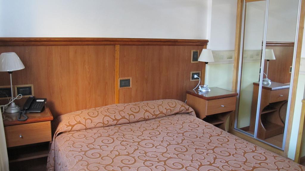 Hotel Pedraza Buenos Aires Chambre photo